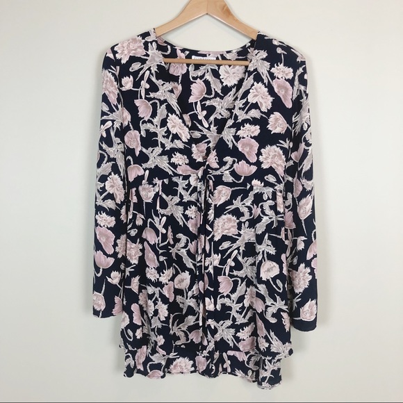 Flynn Skye London Floral Mini Dress in Navy Poppy - Picture 3 of 7